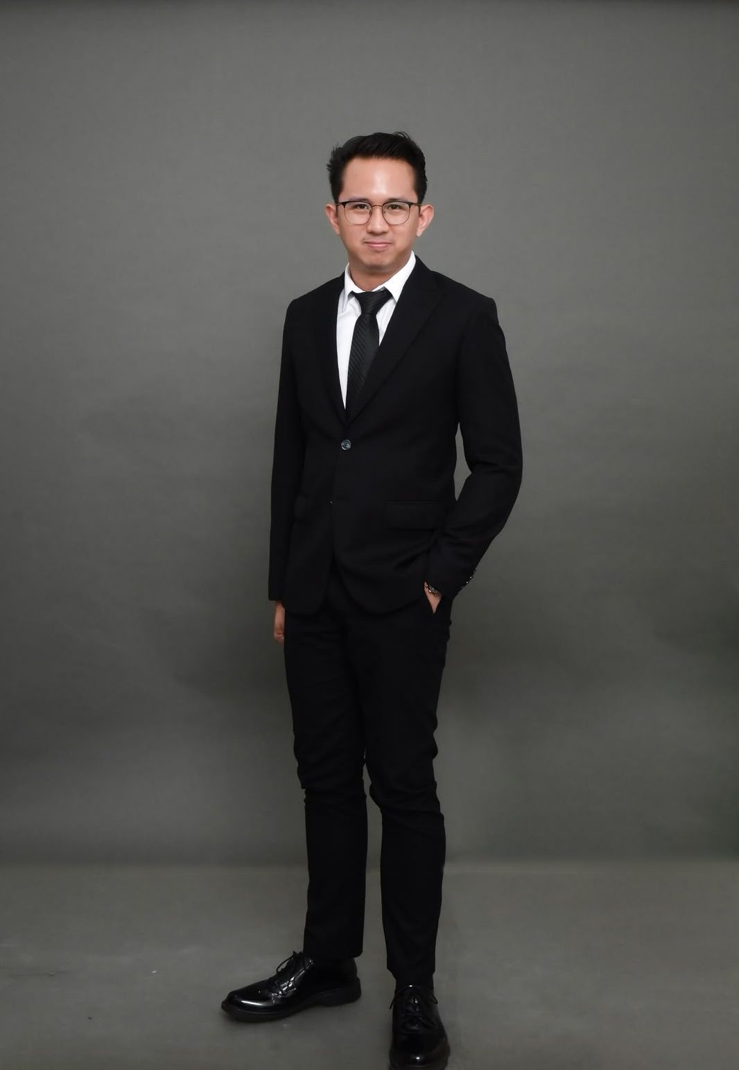 Dr. (Cand.) Putu George Matthew Simbolon, S.H., M.H., Founder and Principal